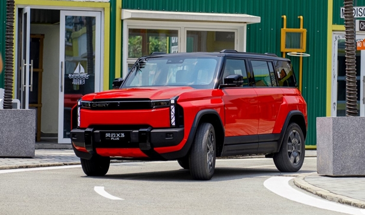 Pamer Ketangguhan ala Range Rover, Chery Fulwin X3L Gagal Total